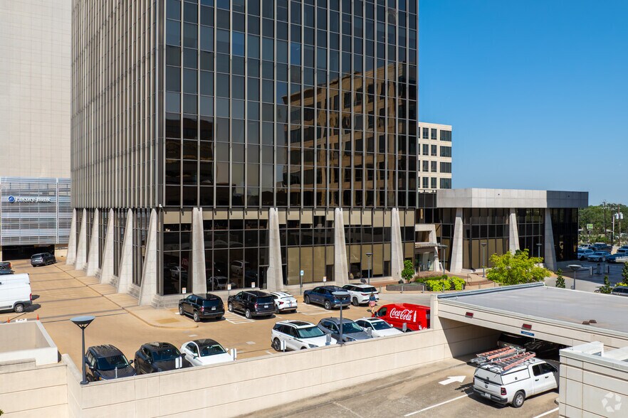 More Photos Of 8333 Douglas Ave, Dallas Office For Lease