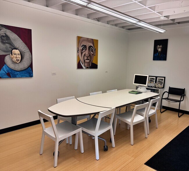 More Photos Of 333 Locust St, Rockford Office For Lease