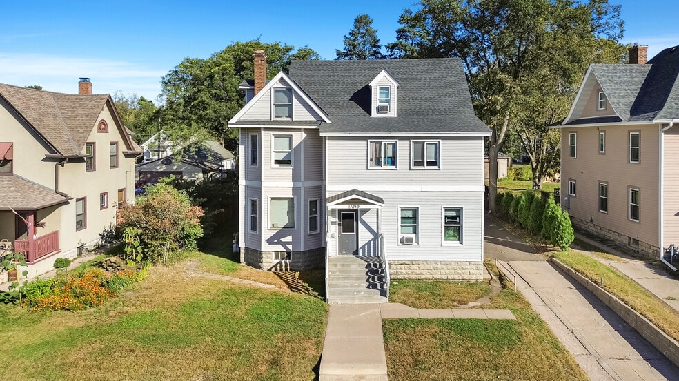 More Photos Of 1619 Hubbard Ave, Saint Paul Apartments For Sale