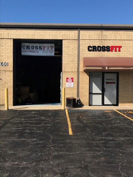 Primary Photo Of 760 Heartland Dr, Sugar Grove Warehouse For Lease