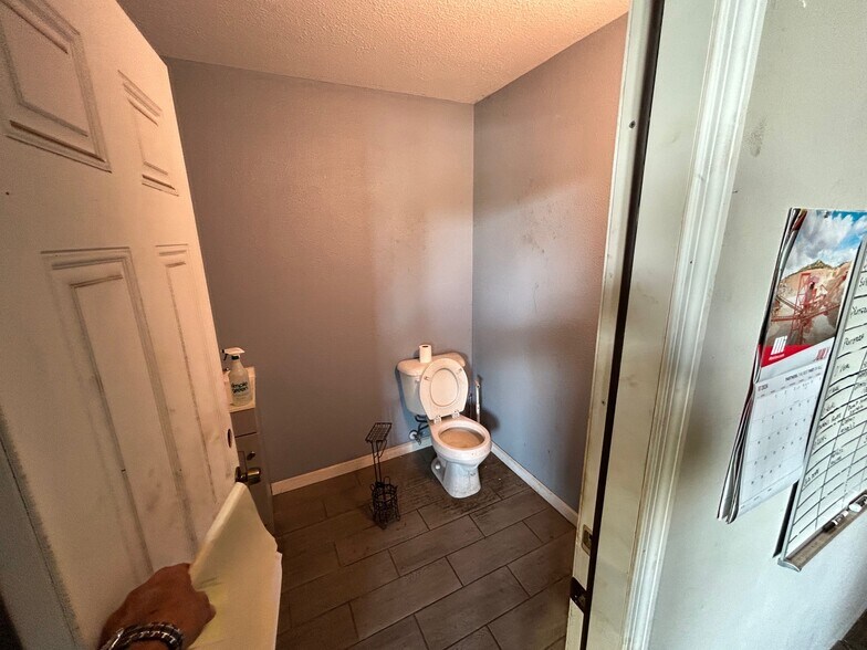 More Photos Of 5701 W Ponkan Rd, Zellwood Warehouse For Sale