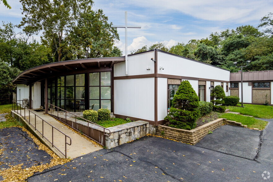 Primary Photo Of 515 Kerby Hill Rd, Fort Washington Religious Facility For Lease