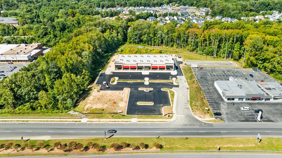 More Photos Of 6565 Crain Hwy, La Plata General Retail For Lease