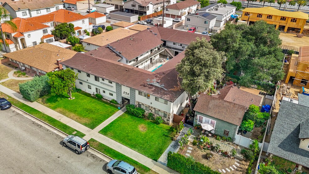 More Photos Of 254 W Dexter St, Covina Apartments For Sale