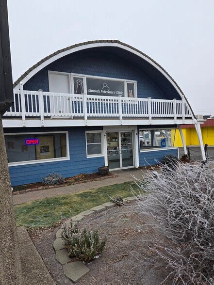 Primary Photo Of 1037 NW 6th St, Redmond Office For Sale