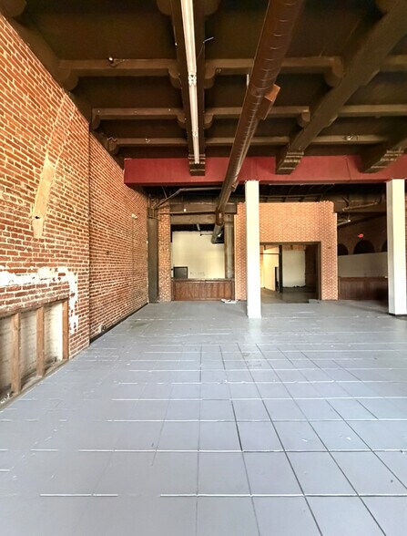 More Photos Of 2220-2228 W 7th St, Los Angeles Freestanding For Lease