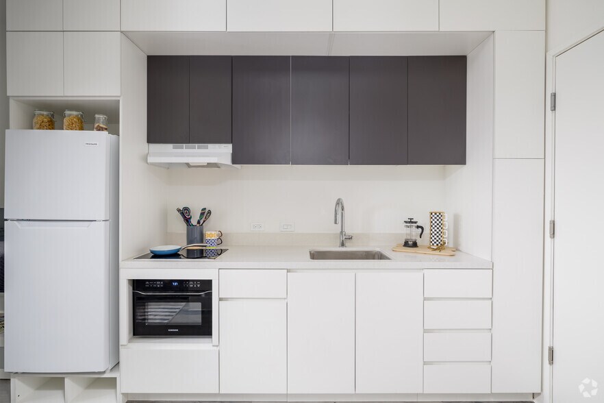 More Photos Of 2911 Adams Ave, San Diego Apartments For Lease