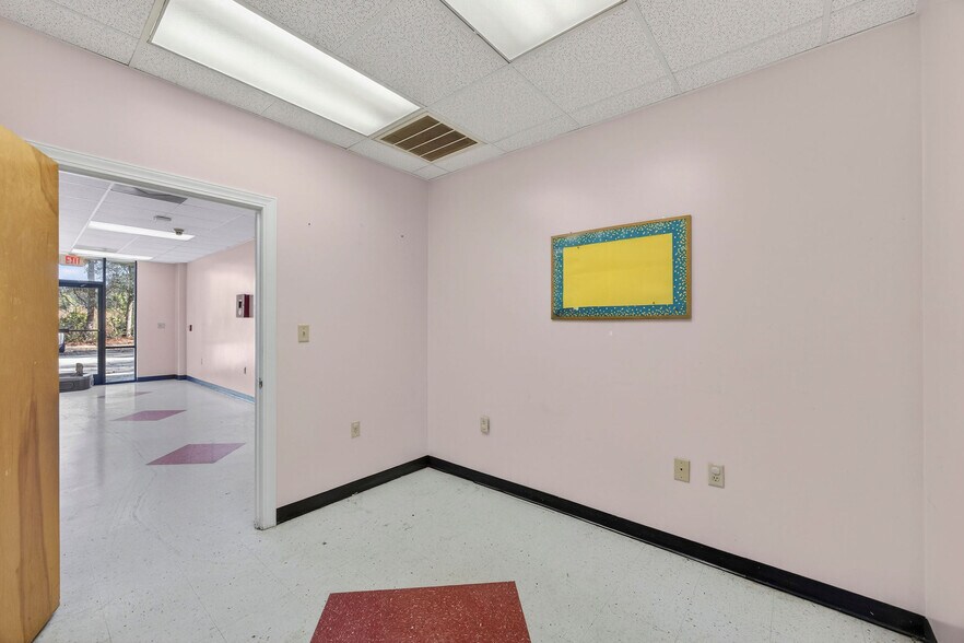 More Photos Of 3910 Princess Place Dr, Wilmington Daycare Center For Lease