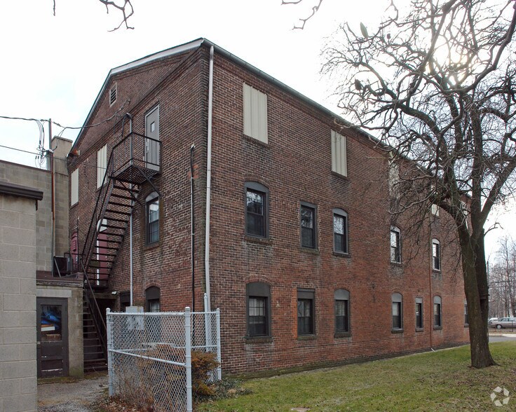 More Photos Of 19 Jenkins Ave, Lansdale Office For Lease