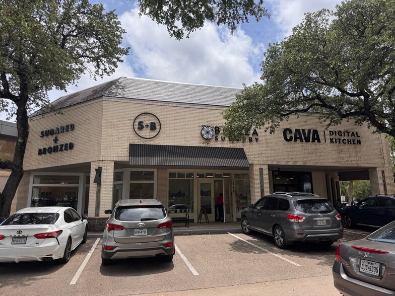 Primary Photo Of 10000 Research Blvd, Austin Restaurant For Lease