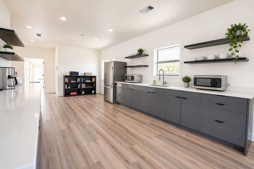 More Photos Of 17635 Kings Ct, Cypress Office Residential For Sale