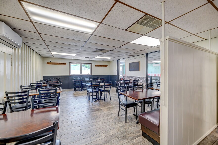 More Photos Of 430 W 3rd St, Nescopeck Restaurant For Sale