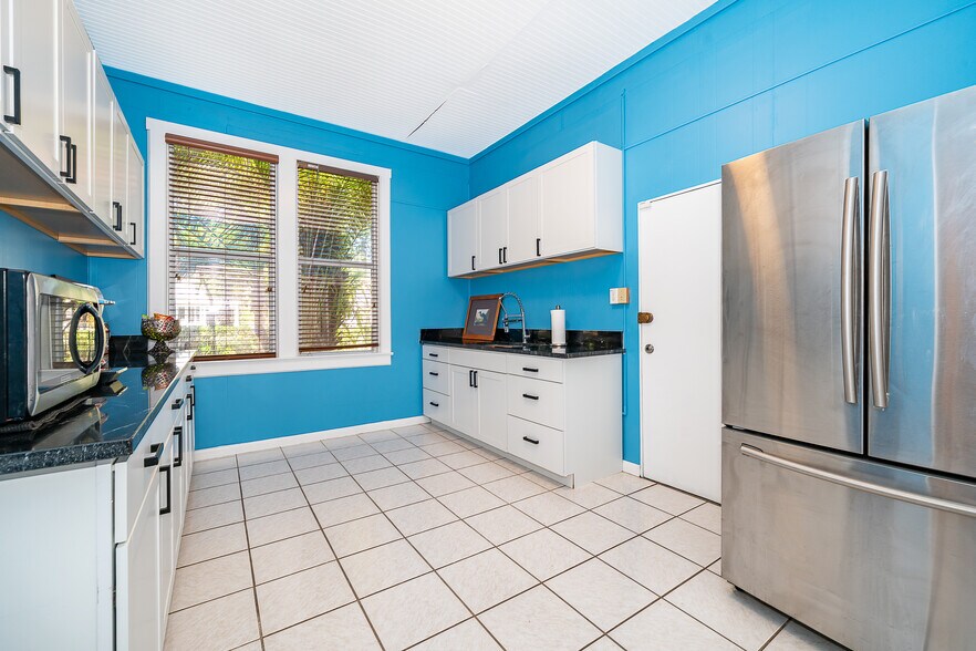 More Photos Of 219 S Clyde Ave, Kissimmee Office For Sale
