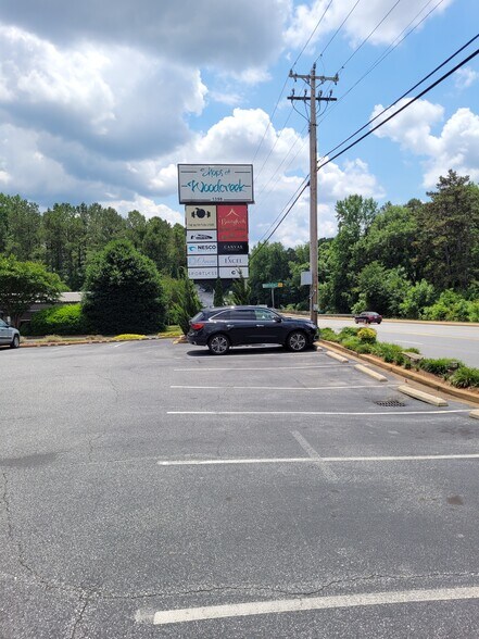 More Photos Of 1398 Boiling Springs Rd, Spartanburg Unknown For Lease
