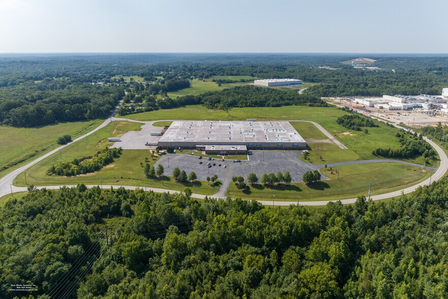 More Photos Of 2000 Cane Creek Pky, Ringgold Manufacturing For Sale