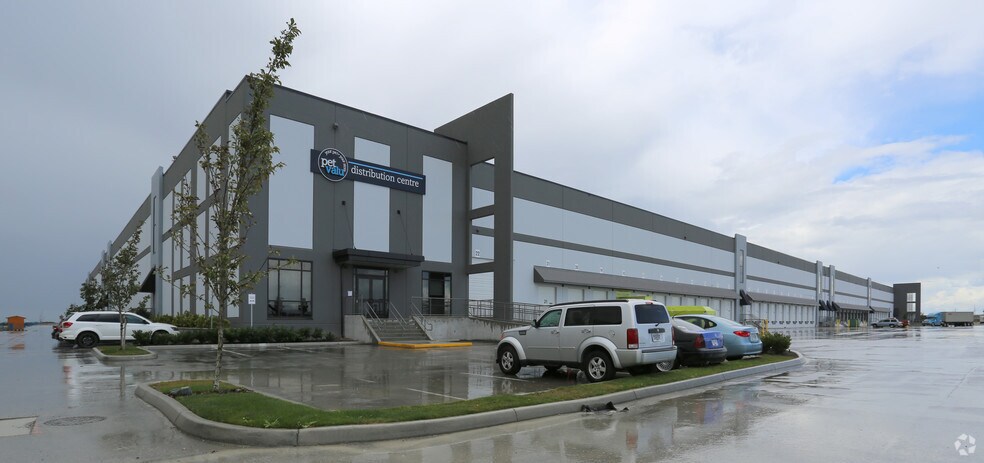 More Photos Of 8151 Churchill St, Delta Warehouse For Lease