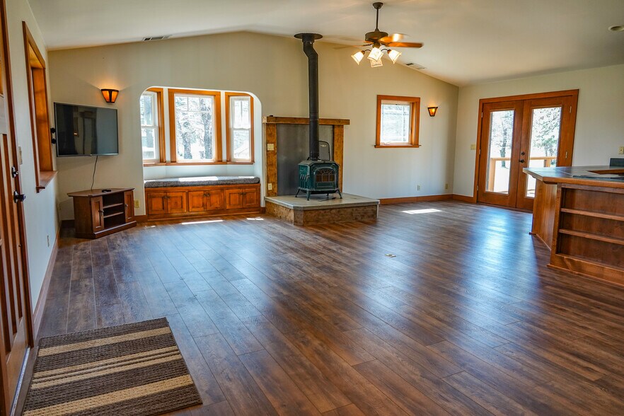 More Photos Of 2003 Kidder Creek Rd, Greenview Land For Sale