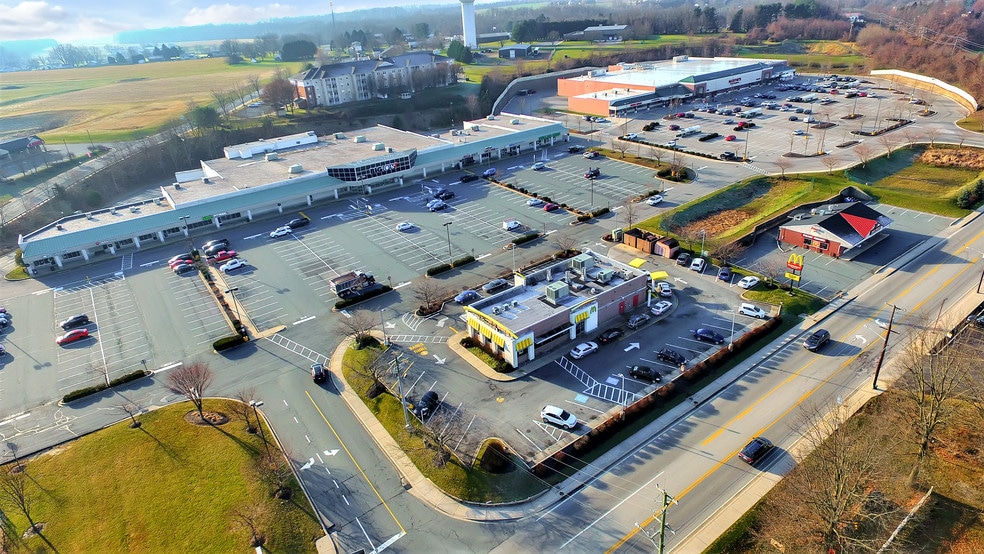 More Photos Of 42-60 E Main St, Rising Sun Unknown For Lease