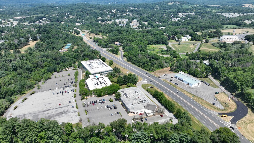 More Photos Of 1465 State Route 31 S, Annandale Medical For Lease