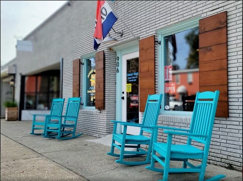 More Photos Of 909 Starkeys Aly, Wilmington Specialty For Lease