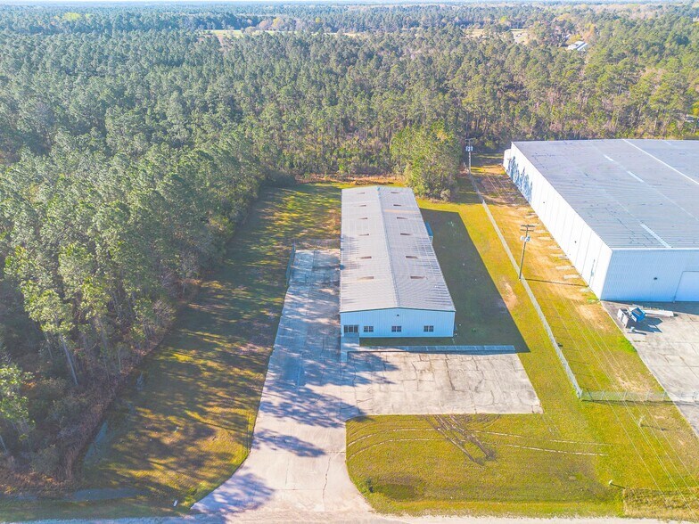 More Photos Of 21051 Coastal Pky, Gulfport Industrial For Sale