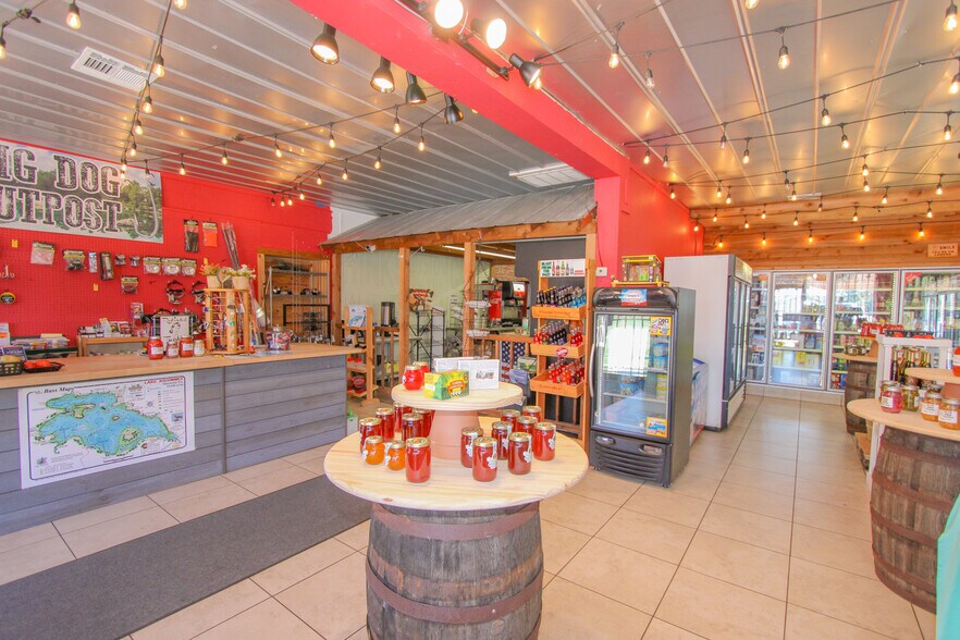 More Photos Of 10730 Camp Mack Rd, Lake Wales Storefront Retail Residential For Sale