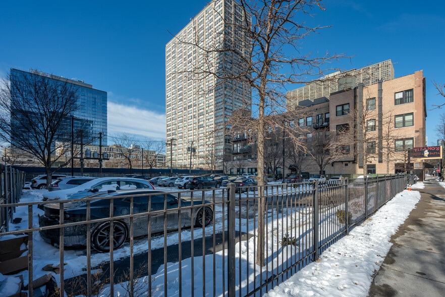 More Photos Of 2100-2114 S Indiana Ave, Chicago Apartments For Sale