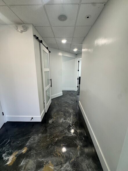 More Photos Of 13730 Cypress Terrace Cir, Fort Myers Medical For Sale