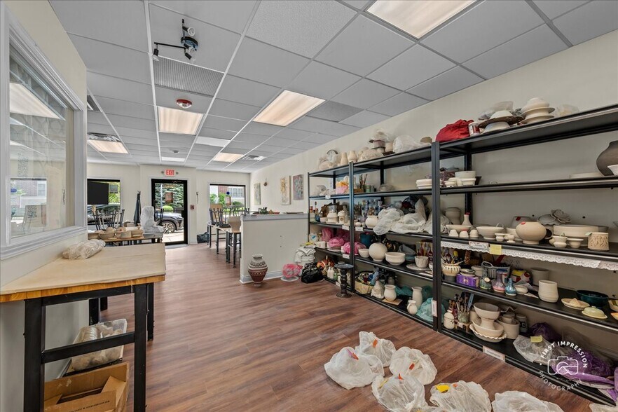 More Photos Of 4958 Main St, Downers Grove Office Residential For Lease