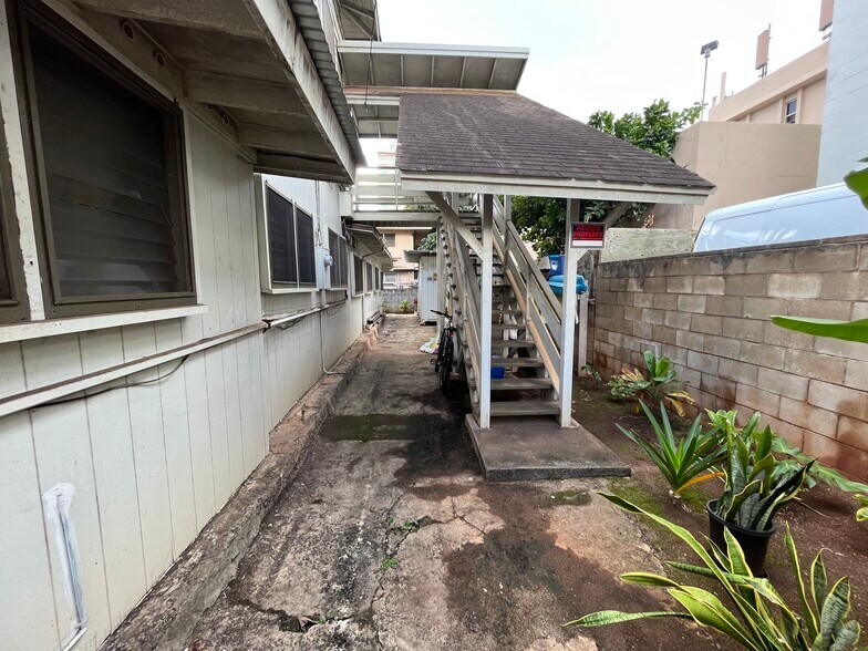 More Photos Of 1415 Kinau St, Honolulu Apartments For Sale