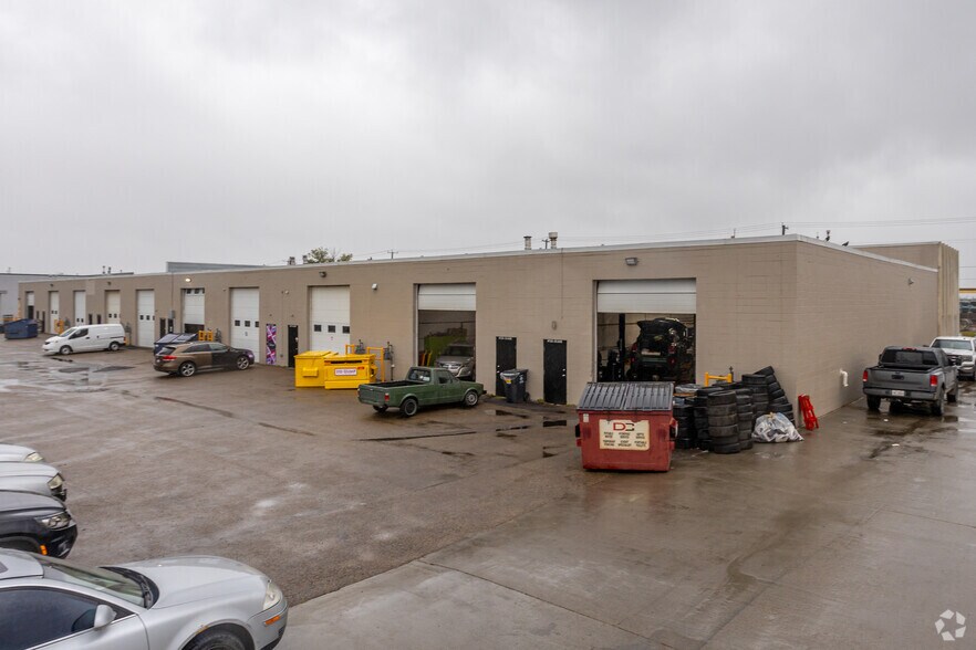 More Photos Of 8733-8757 53 Av NW, Edmonton Flex For Lease