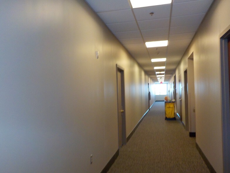 More Photos Of 5700 N Exp 77/83, Brownsville Medical For Lease