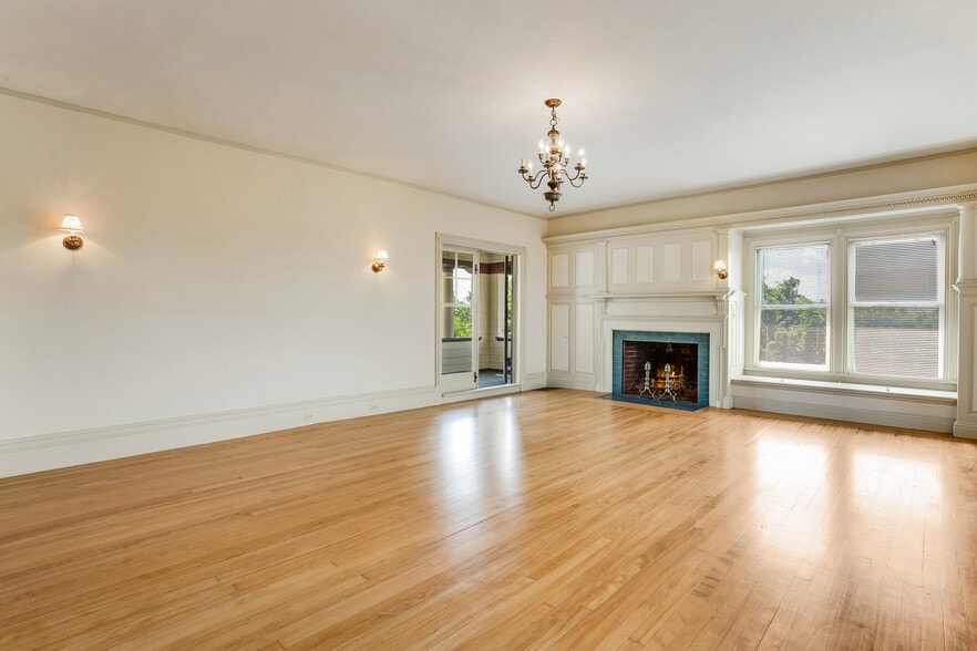 More Photos Of 270 Maple St, Springfield Hospitality For Sale