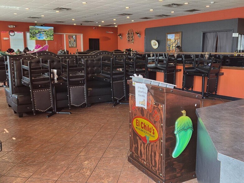 More Photos Of 419 S George Nigh Expy, Mcalester Hotel For Sale