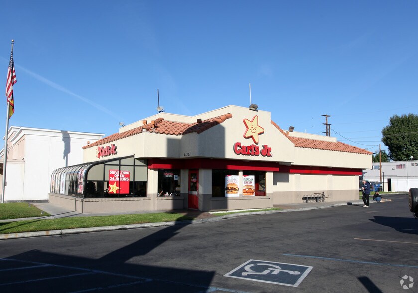 More Photos Of 21201 Sherman Way, Canoga Park Fast Food For Sale