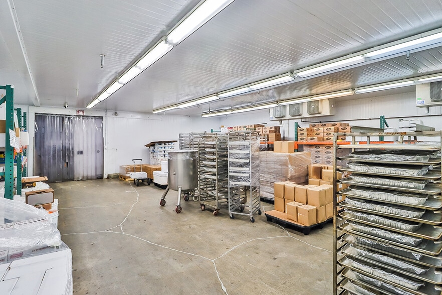 More Photos Of 2021 1st St, San Fernando Food Processing For Sale