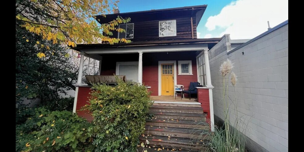 More Photos Of 333 7th Av W, Vancouver Land For Sale