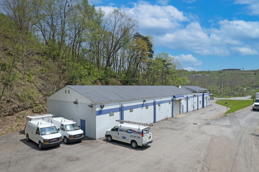 More Photos Of 203 Hershinger Rd, Coraopolis Office For Sale