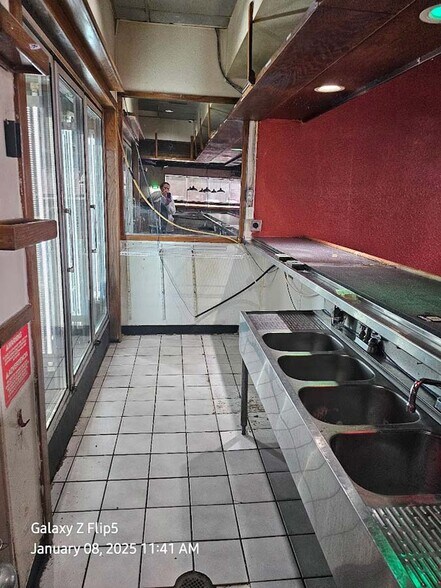 More Photos Of 2500 S Semoran Blvd, Orlando Unknown For Lease