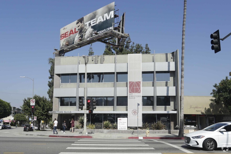 More Photos Of 11969 Ventura Blvd, Studio City Loft Creative Space For Lease