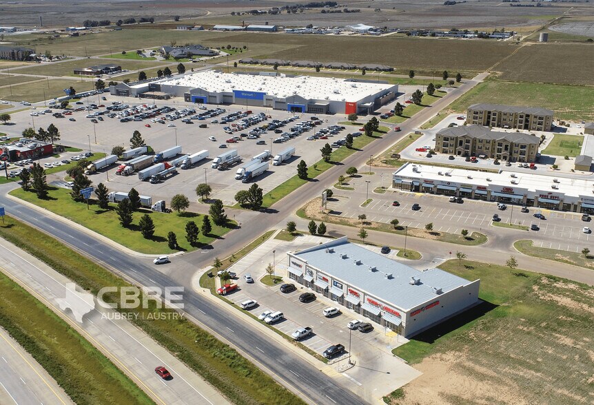 More Photos Of 1601 N I-27, Plainview Storefront Retail Office For Lease