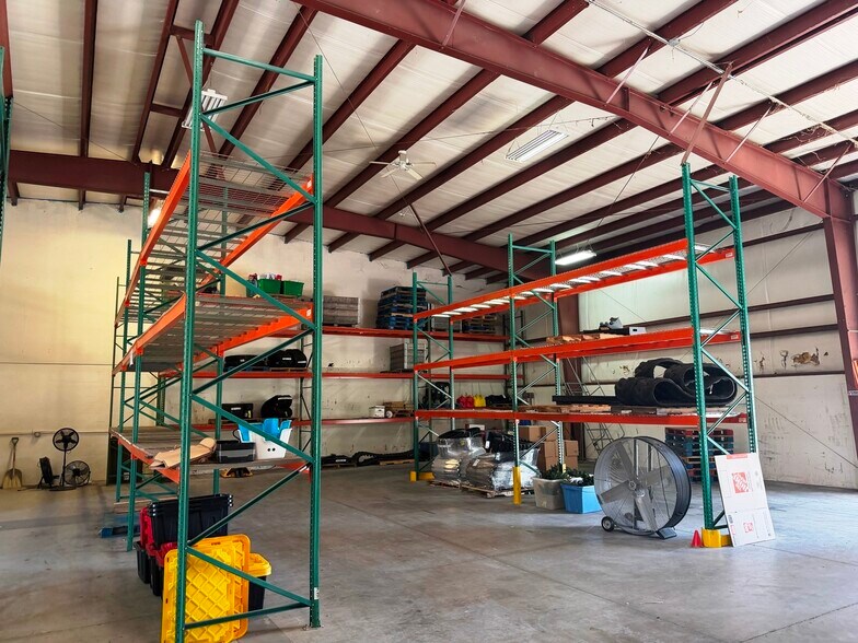 More Photos Of 16331 Old US 41, Fort Myers Warehouse For Lease