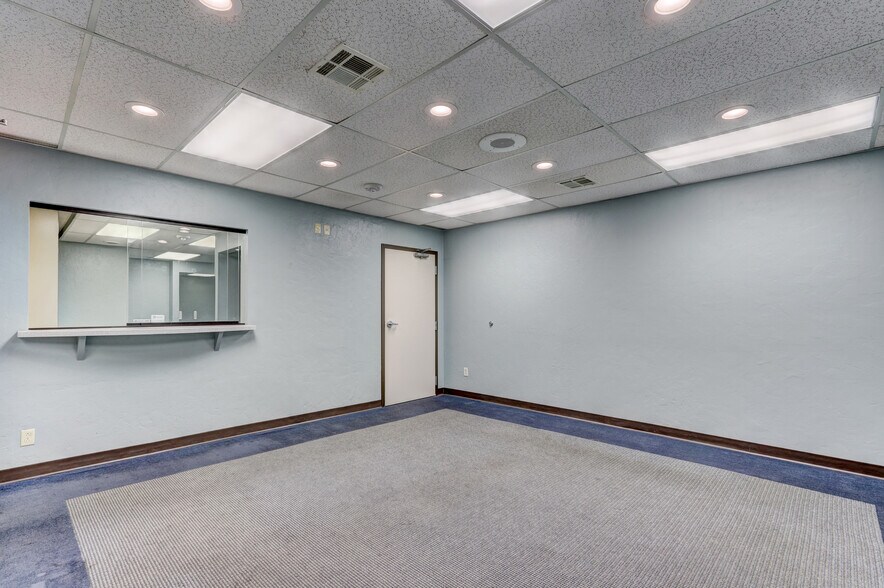 More Photos Of 5622 N Portland Ave, Oklahoma City Medical For Lease