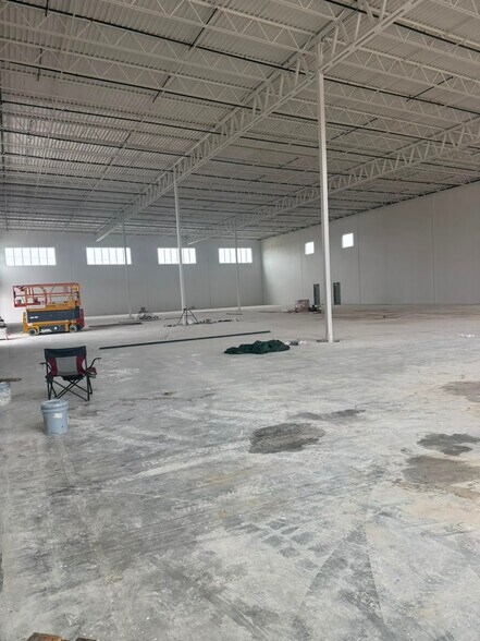 More Photos Of 14410 Fondren Rd, Missouri City Warehouse For Lease