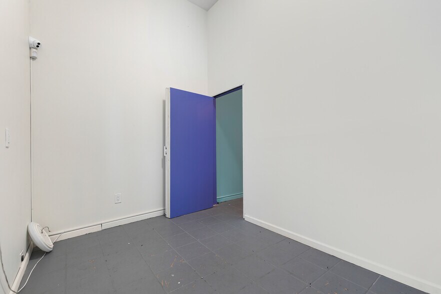 More Photos Of 667 3rd Ave, Brooklyn Loft Creative Space For Sale