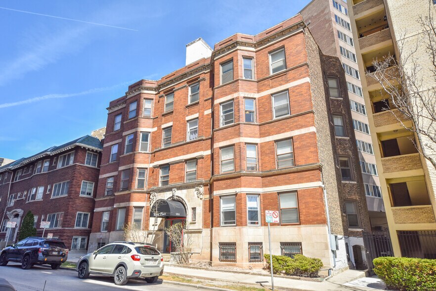 More Photos Of 1816 E Kane Pl, Milwaukee Apartments For Sale