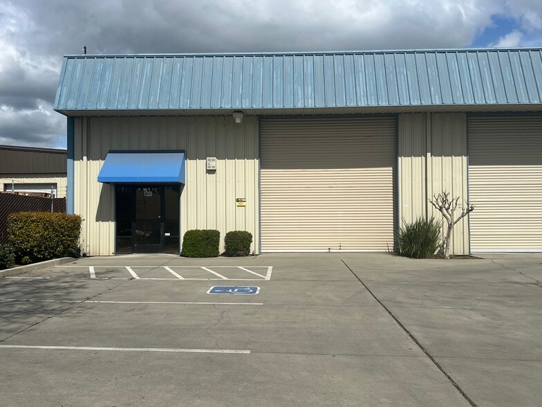 Primary Photo Of 1320-1322 Venture Ln, Turlock Warehouse For Lease