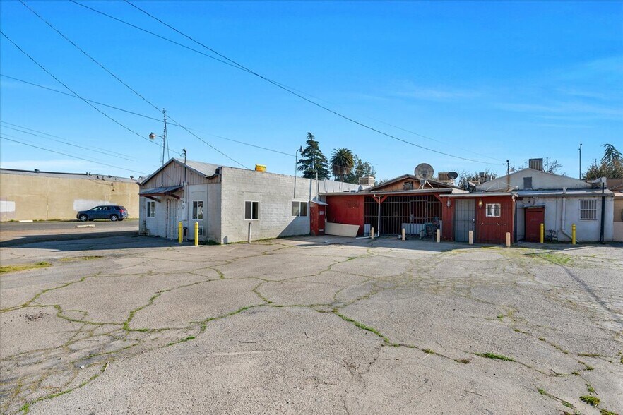 More Photos Of 624 Park Blvd, Orange Cove General Retail For Sale