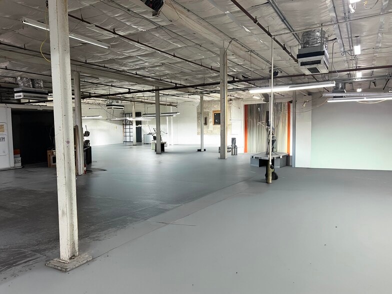 More Photos Of 536 E 4th St, Jacksonville Warehouse For Lease