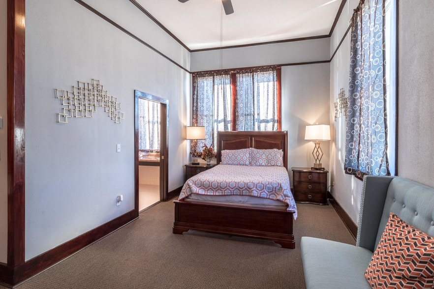 More Photos Of 400 E Nelson Ave, Defuniak Springs Hotel For Sale